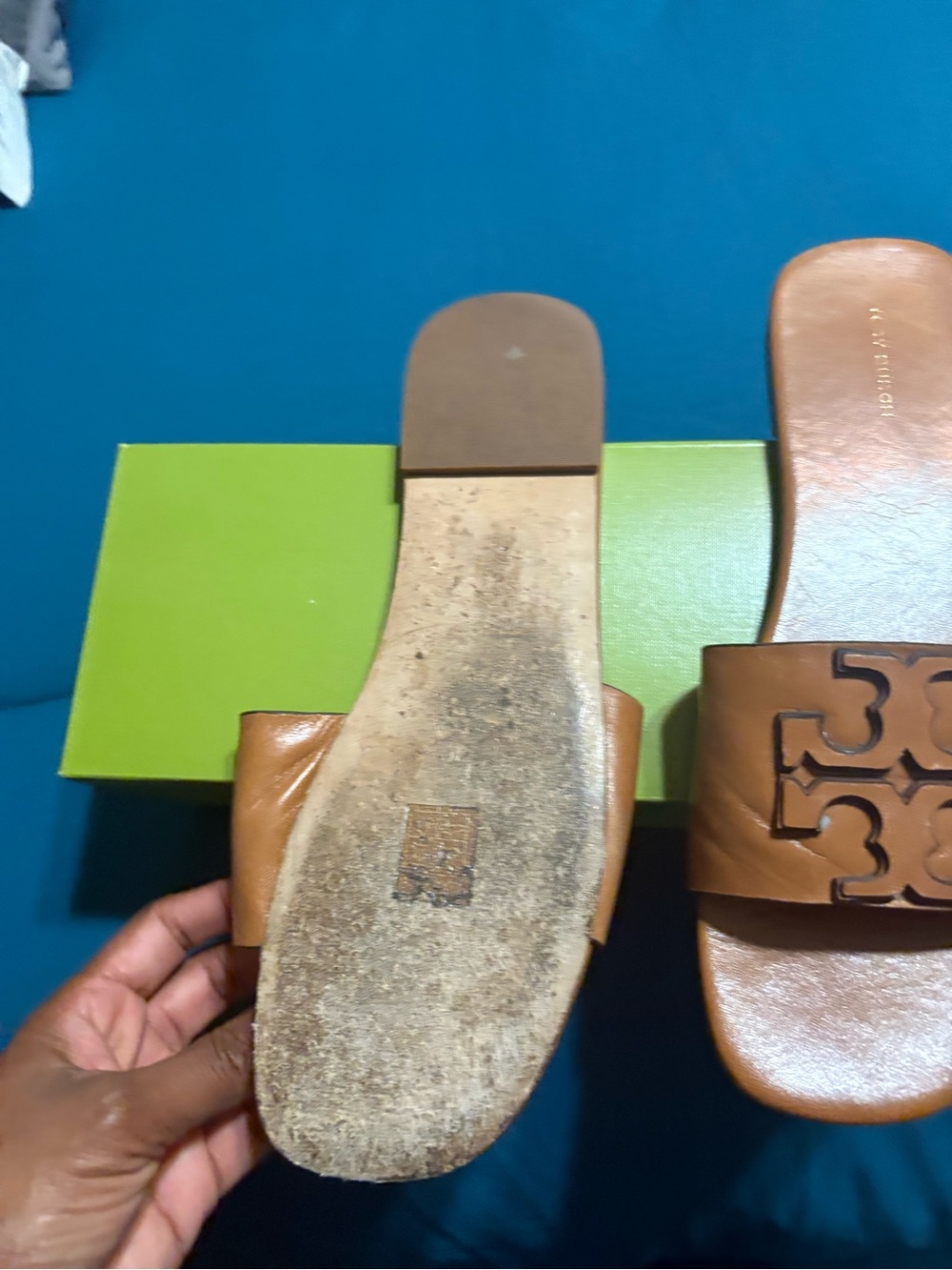 Footwear - Slides - Picture 3 of 5